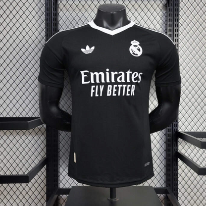 Real Madrid  Official t-shirt GOALKEEPER