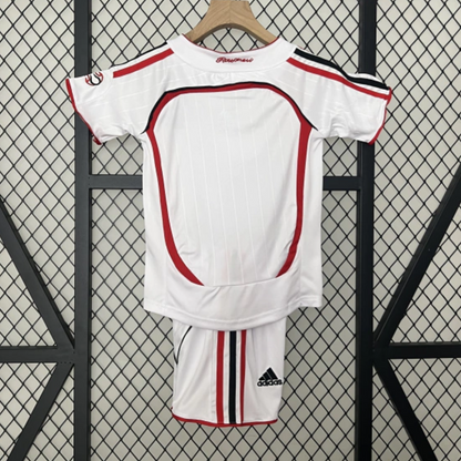 KIDS KIT MILAN 2006/07