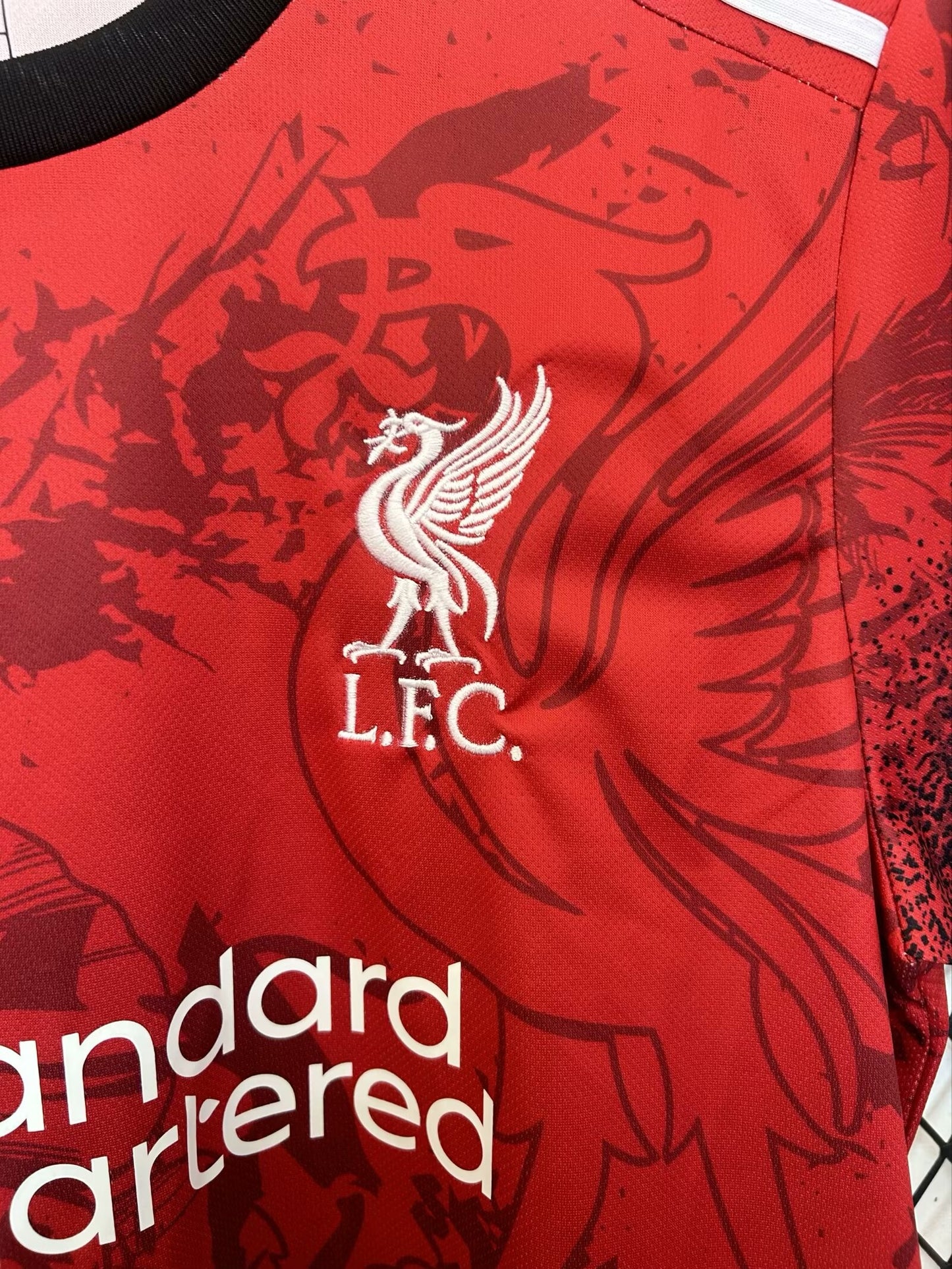 LIVERPOOL  TSHIRT DRAGON EDITION