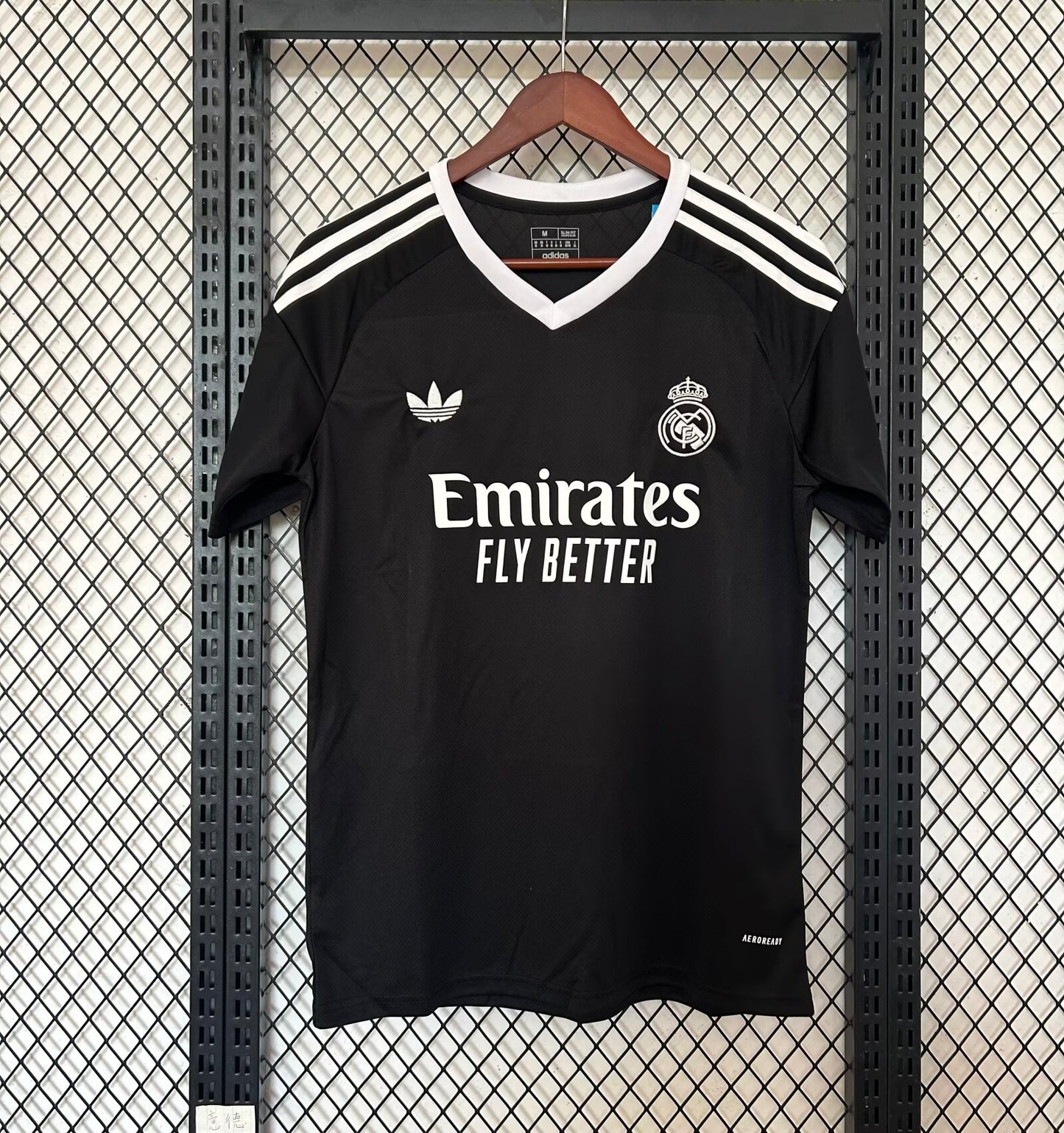 Real Madrid  Official t-shirt GOALKEEPER